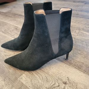 Women's pointed toe bootie